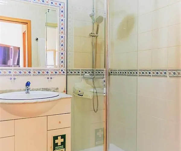 T1 Club Mar Piscina E Por Do Sol * Portimão