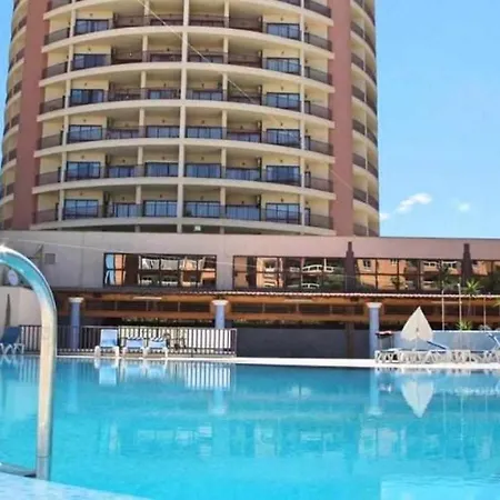 T1 Club Mar Piscina E Por Do Sol Апартаменты *